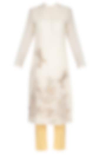 White Embroidered Kurta Set by 5X by Ajit Kumar at Pernia's Pop Up Shop