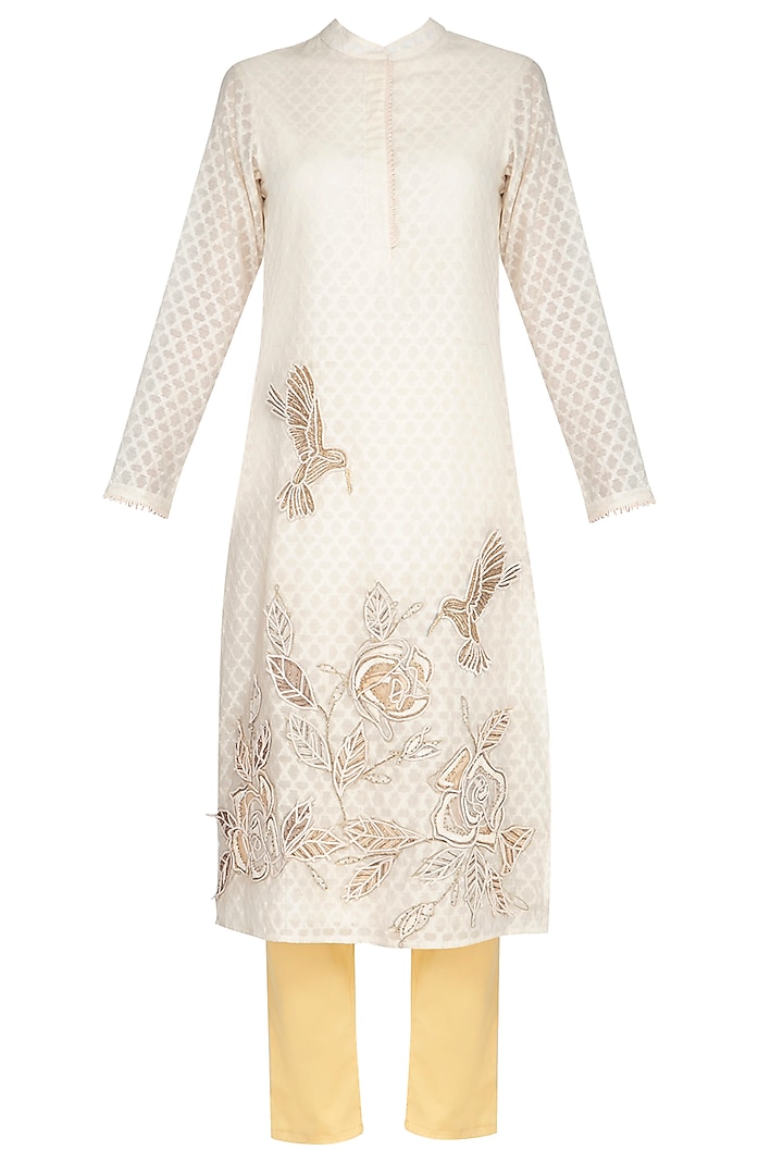 White Embroidered Kurta Set by 5X by Ajit Kumar at Pernia's Pop Up Shop