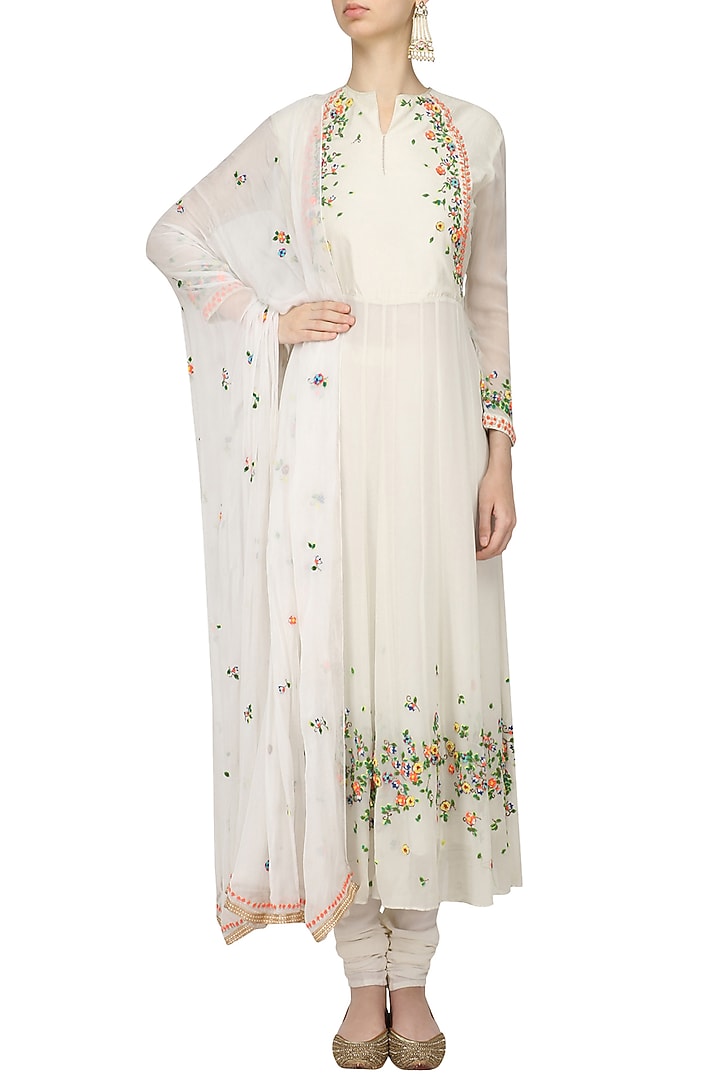 White scattered floral embroidered anarkali set available only at Pernia's Pop Up Shop.