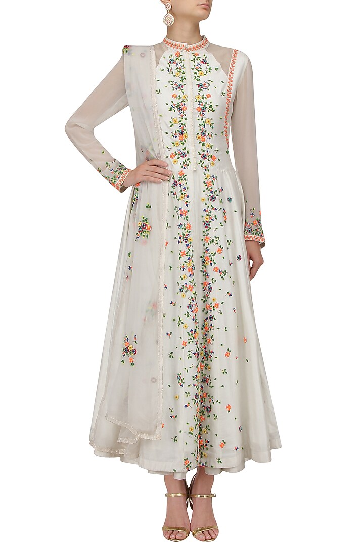 White scattered floral embroidered anarkali and skirt set available only at Pernia's Pop Up Shop.