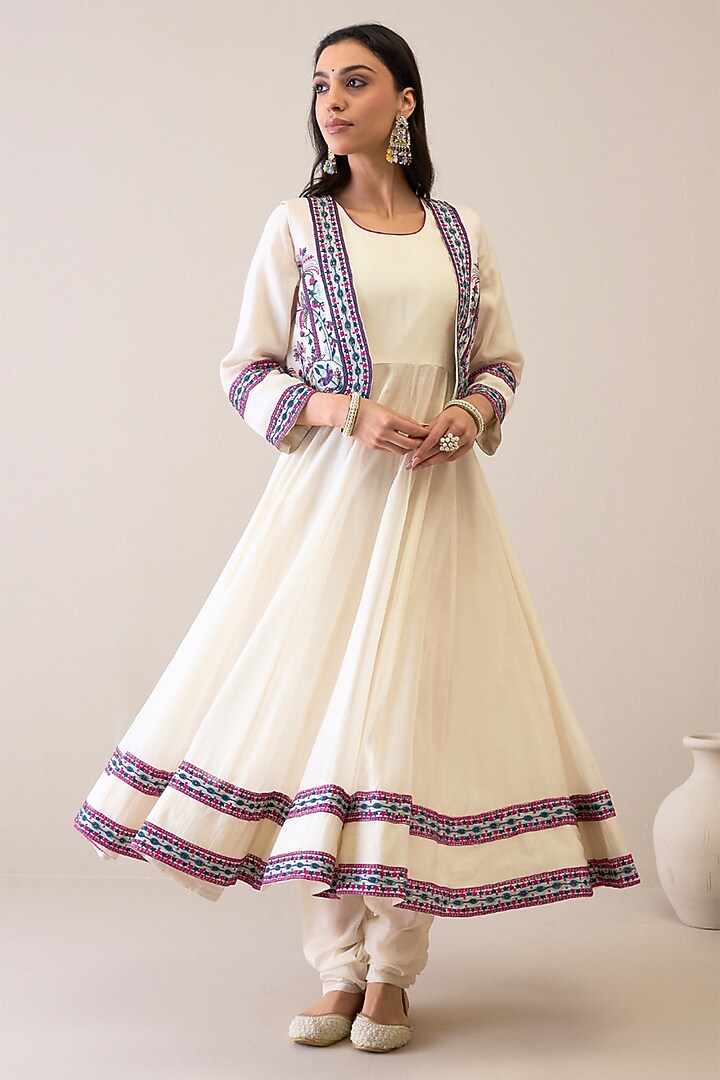 Off-White & Magenta Pure Chanderi Resham Embroidered Jacket Set by RoohbyRidhimaa at Pernia's Pop Up Shop