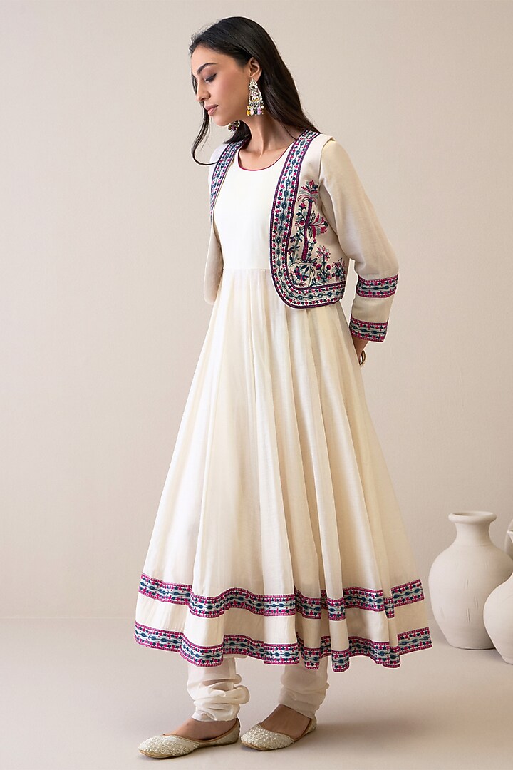 Off-White & Magenta Pure Chanderi Resham Embroidered Jacket Set by RoohbyRidhimaa at Pernia's Pop Up Shop