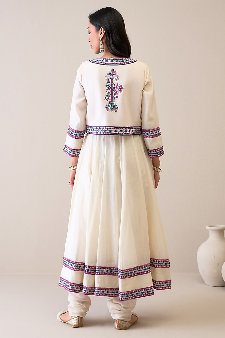 Off-White & Magenta Pure Chanderi Resham Embroidered Jacket Set by RoohbyRidhimaa at Pernia's Pop Up Shop