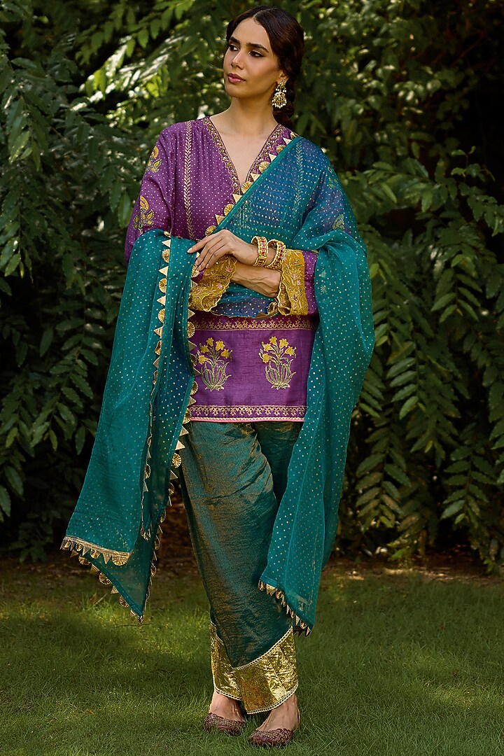 Purple Dupion Silk Resham Embroidered Short Kurta Set by Vashisht Guru Dutt at Pernia's Pop Up Shop