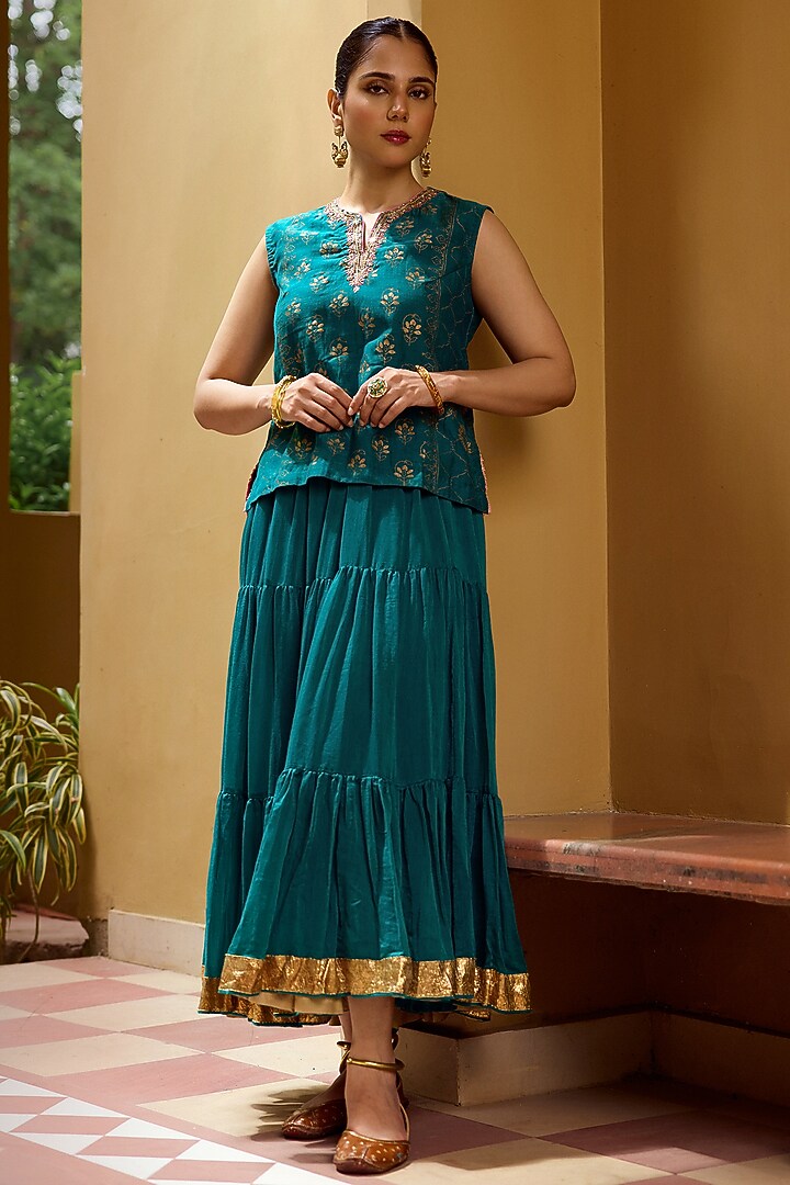 Teal Green Chanderi Skirt Set by Vashisht Guru Dutt at Pernia's Pop Up Shop