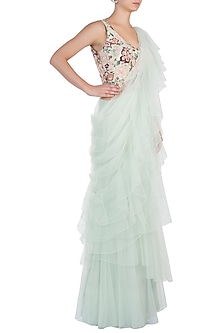 Buy Sonaakshi Raaj Designer Lehengas Sarees Gowns 2021 Actress pooja hegde displays the creation of fashion designer sonaakshi raaj during the lakme fashion week winter/festive 2017 in #deepika padukone #saree #sonakshi raj #sonaakshi raaj. buy sonaakshi raaj designer lehengas