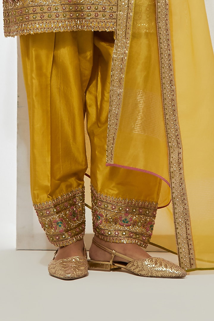 Mustard Silk Banarasi Brocade Floral Embroidered Kurta Set by aum ashima & asit at Pernia's Pop Up Shop
