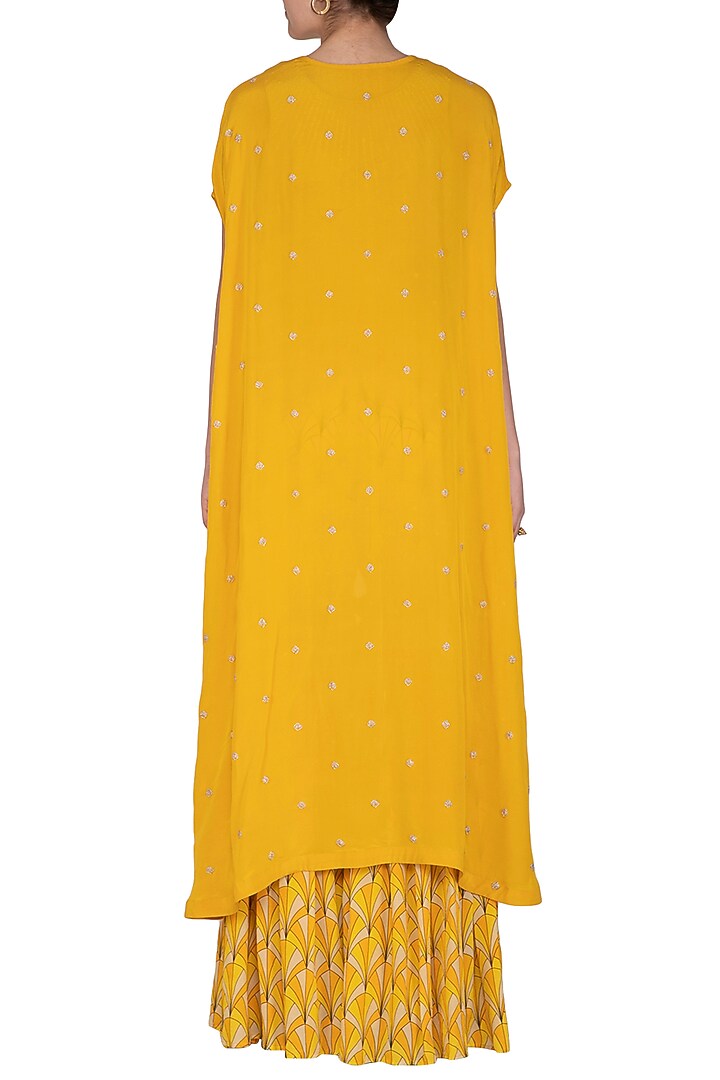 Marigold Yellow Embroidered Cape With Blouse & Printed Pants by Aashna Behl at Pernia's Pop Up Shop