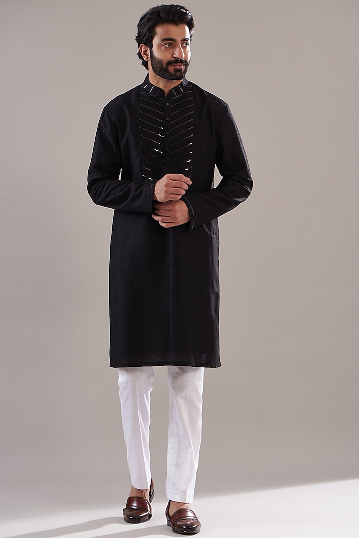 Black Silk Pintucked Kurta by Annshul Aggarwal at Pernia's Pop Up Shop