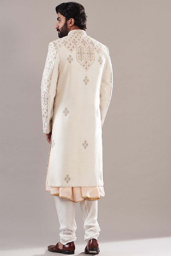 Peach Raw Silk Hand Embroidered Groom Sherwani Set by Annshul Aggarwal at Pernia's Pop Up Shop