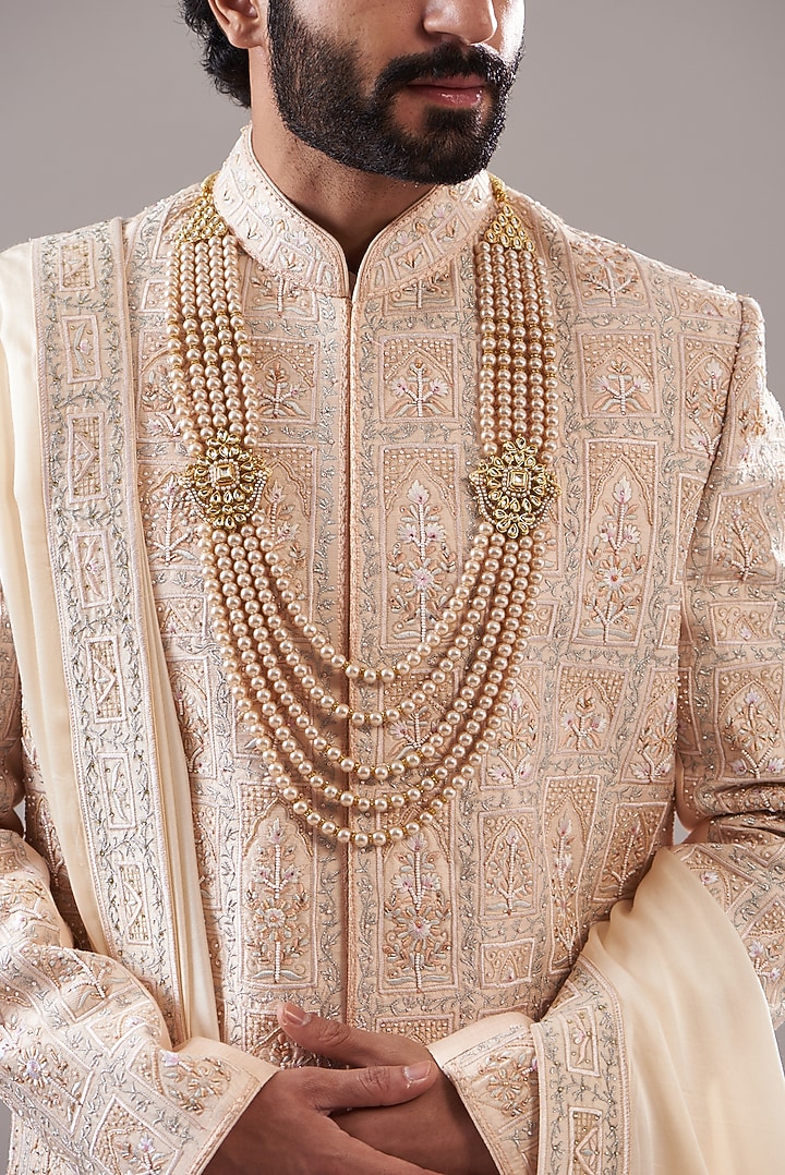 Off-White Silk Embroidered Groom Sherwani Set by Annshul Aggarwal at Pernia's Pop Up Shop