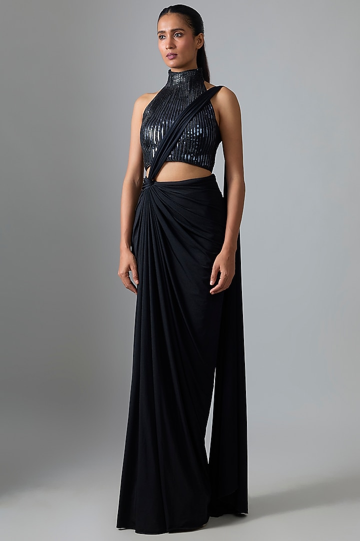 Onyx Mineral Jersey Pre Draped Reception Saree Set by Amit Aggarwal at Pernia's Pop Up Shop