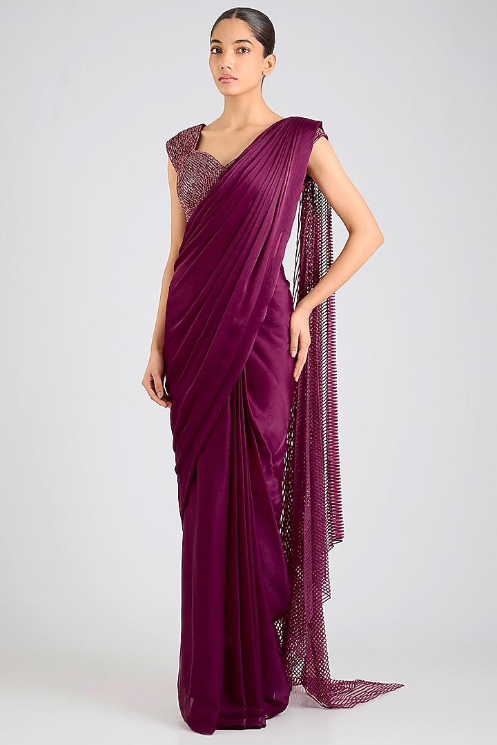 Garnet Jersey Reception Saree Set by Amit Aggarwal at Pernia's Pop Up Shop