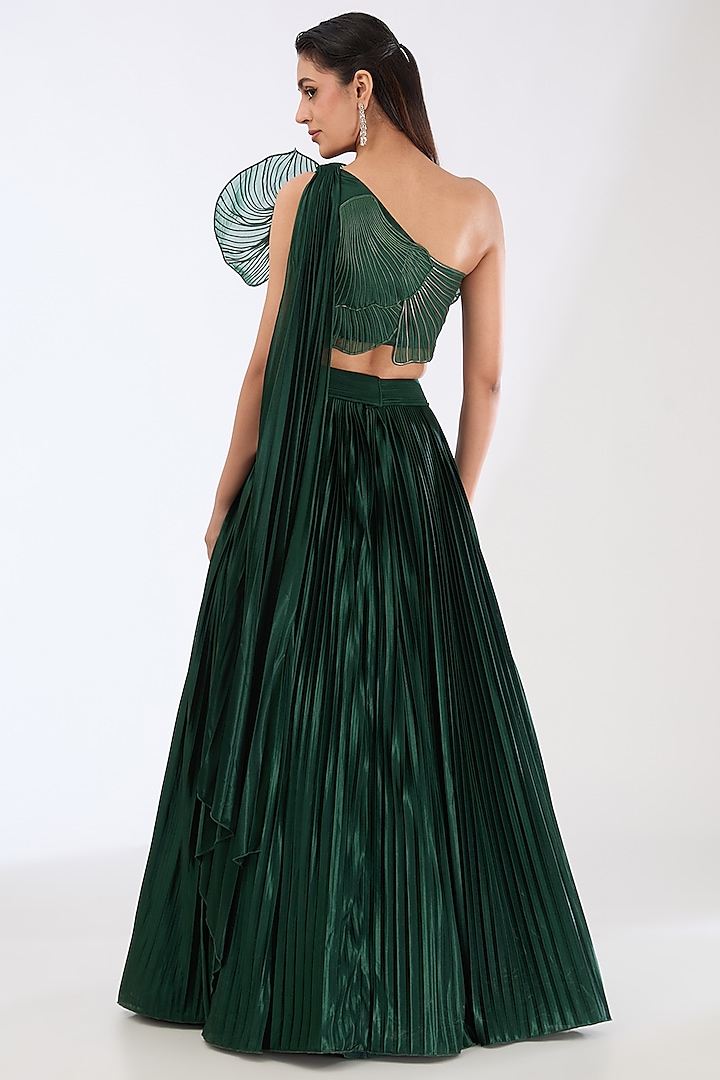 Emerald Green Interlock Jersey Draped Bridal Lehenga Set by Amit Aggarwal at Pernia's Pop Up Shop