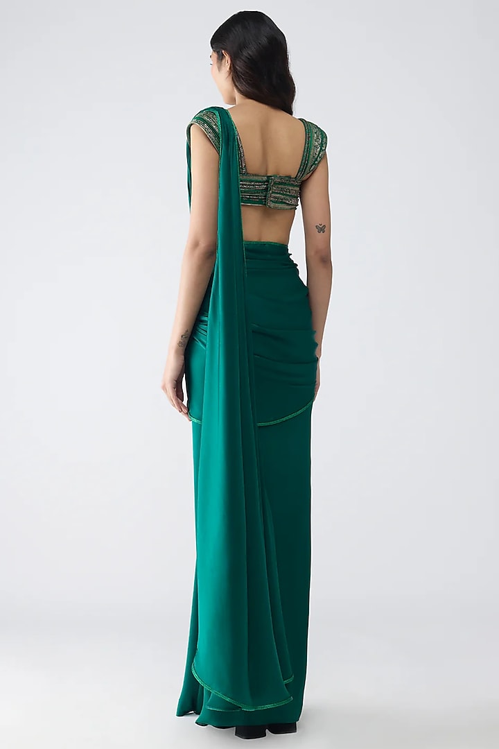 Emerald Green Banarasi & Satin Chiffon Reception Saree Set by Amit Aggarwal at Pernia's Pop Up Shop