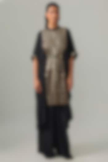 Black Crepe & Banarasi Cape Set by Amit Aggarwal at Pernia's Pop Up Shop