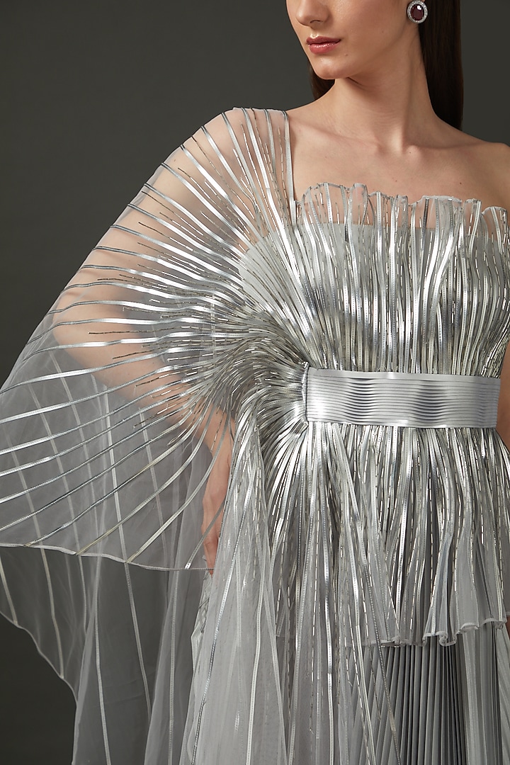 Silver Jersey & Tulle Hand Embroidered Pre-Stitched Reception Saree by Amit Aggarwal at Pernia's Pop Up Shop