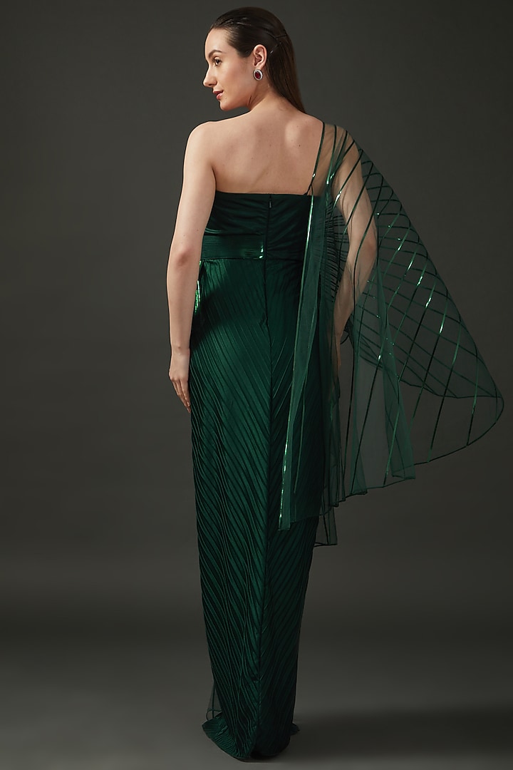 Green Jersey & Tulle Hand Embroidered Pre-Stitched Reception Saree by Amit Aggarwal at Pernia's Pop Up Shop
