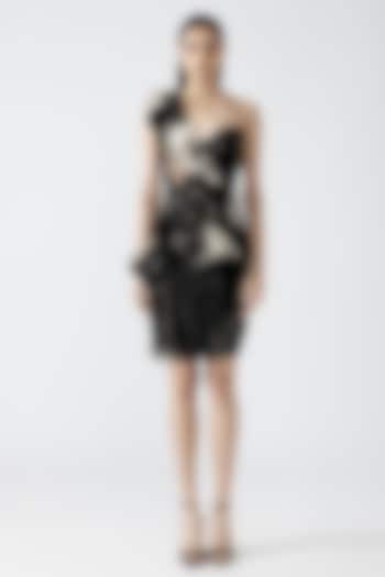 Onyx & Gold Metallic Pleated Off-Shoulder Party Wear Dress by Amit Aggarwal at Pernia's Pop Up Shop