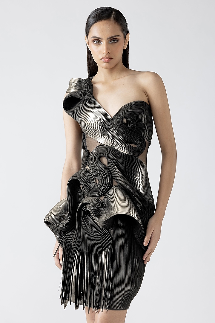 Onyx & Gold Metallic Pleated Off-Shoulder Party Wear Dress by Amit Aggarwal at Pernia's Pop Up Shop