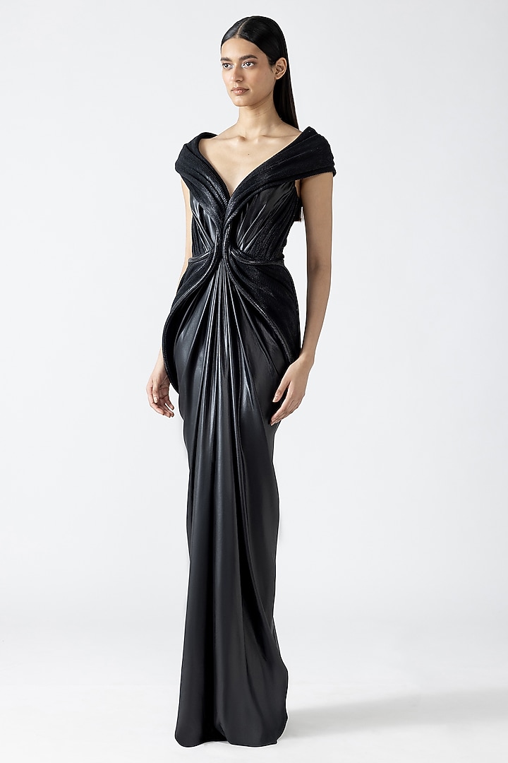 Onyx Black Velvet Chiffon Off-Shoulder Moulded Bridal Gown by Amit Aggarwal at Pernia's Pop Up Shop