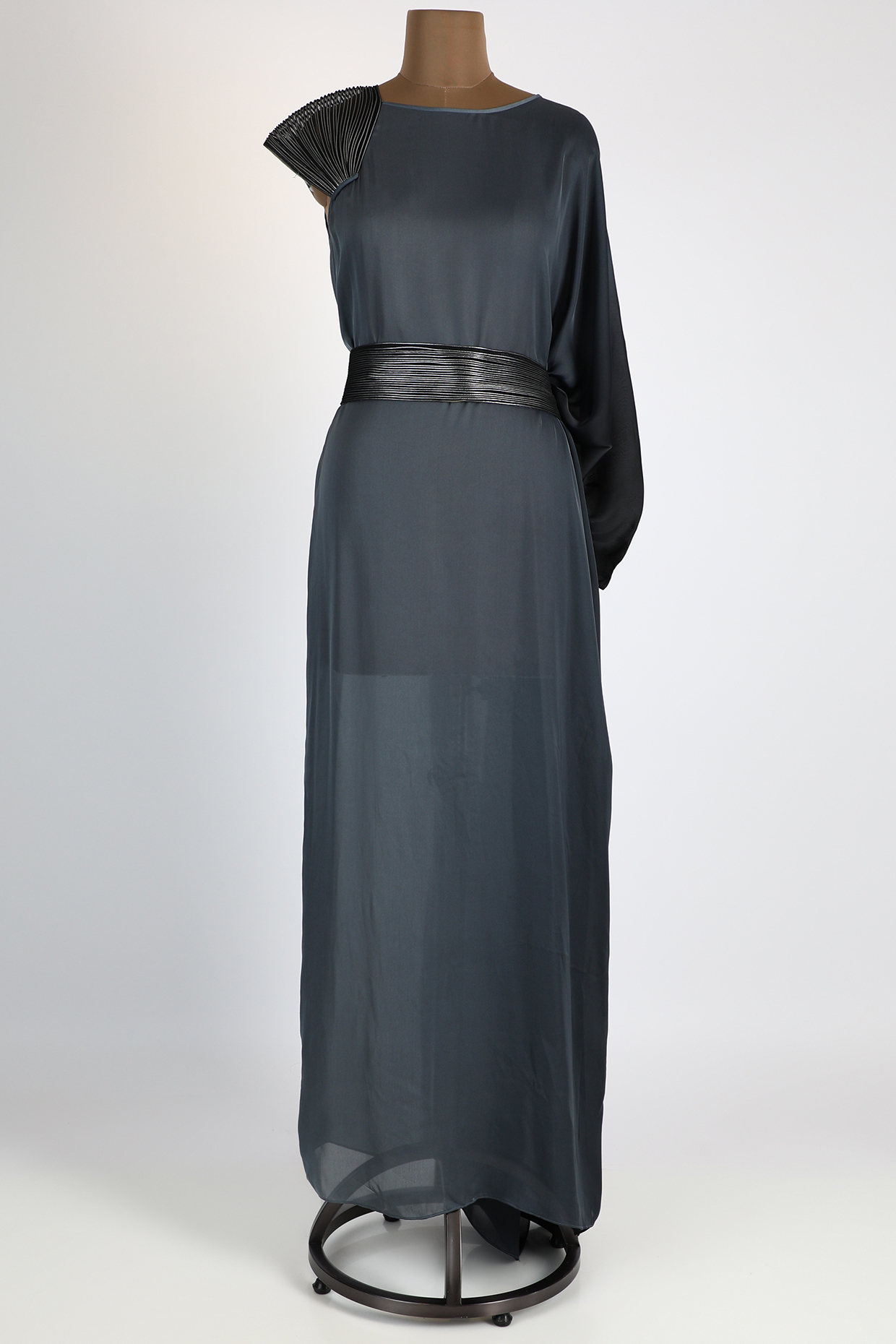 Grey Gown With Attached Embellished Belt by Amit Aggarwal at Pernia's Pop Up Shop