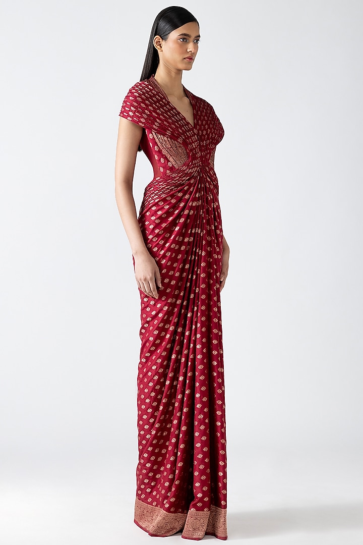 Magma Banarasi Micro Pleated Structured Bridal Gown Saree by Amit Aggarwal at Pernia's Pop Up Shop