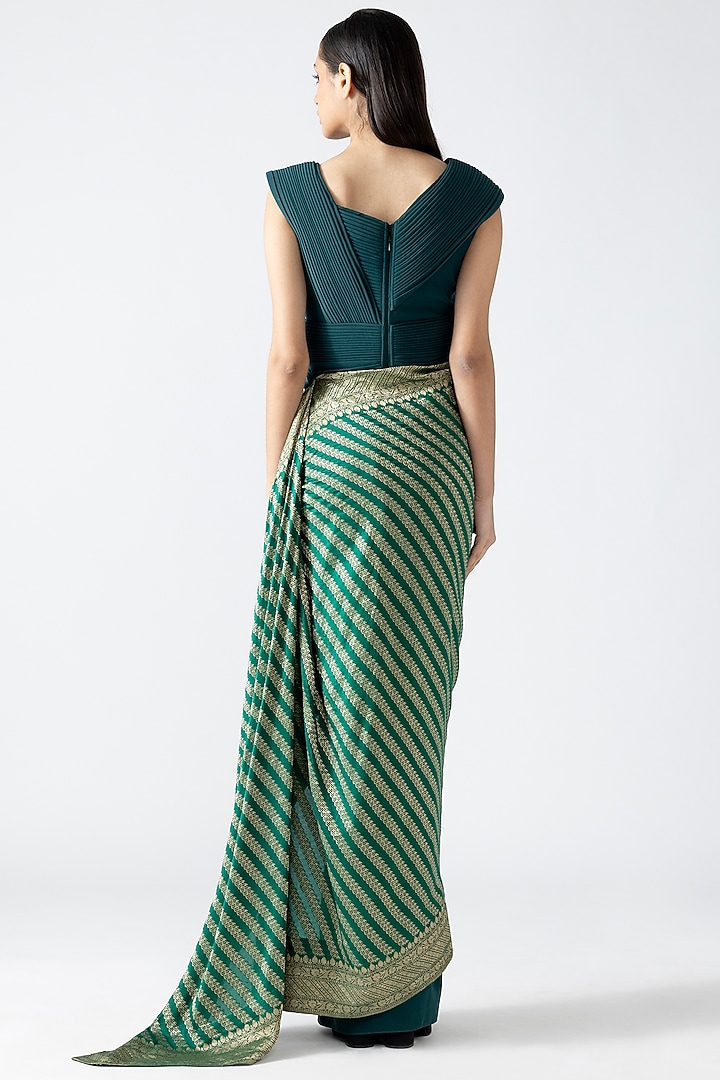 Emerald Banarasi Moulded Bridal Gown Saree by Amit Aggarwal at Pernia's Pop Up Shop