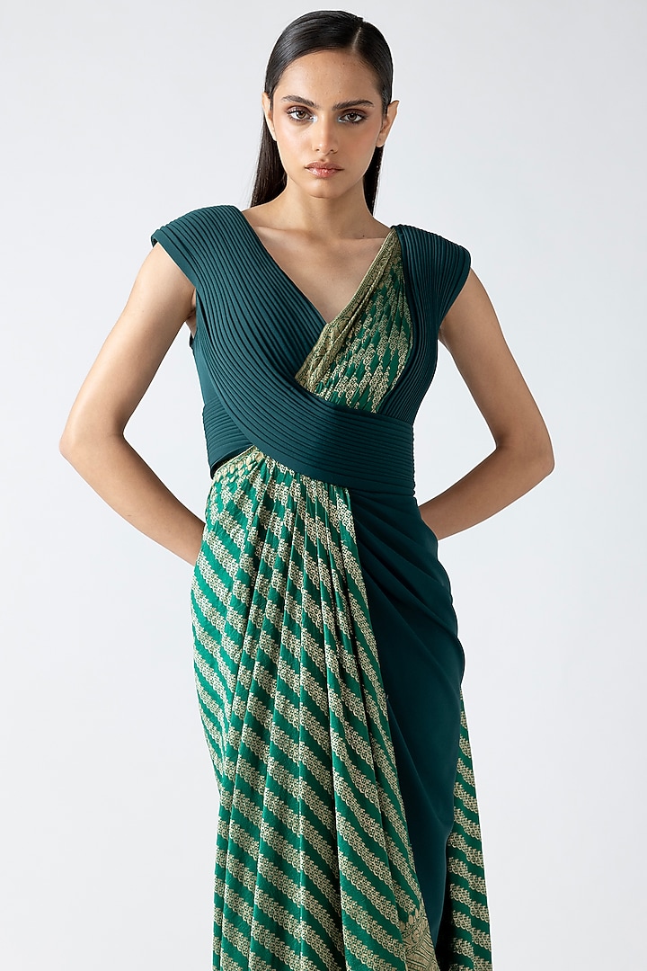 Emerald Banarasi Moulded Bridal Gown Saree by Amit Aggarwal at Pernia's Pop Up Shop
