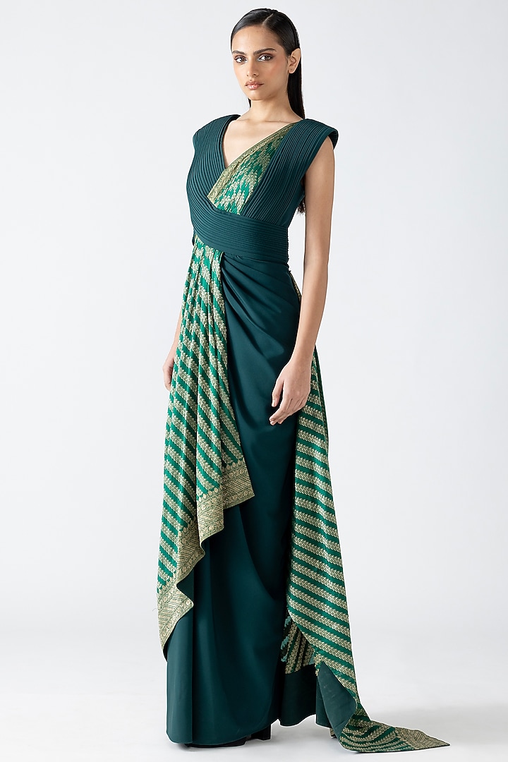 Emerald Banarasi Moulded Bridal Gown Saree by Amit Aggarwal at Pernia's Pop Up Shop