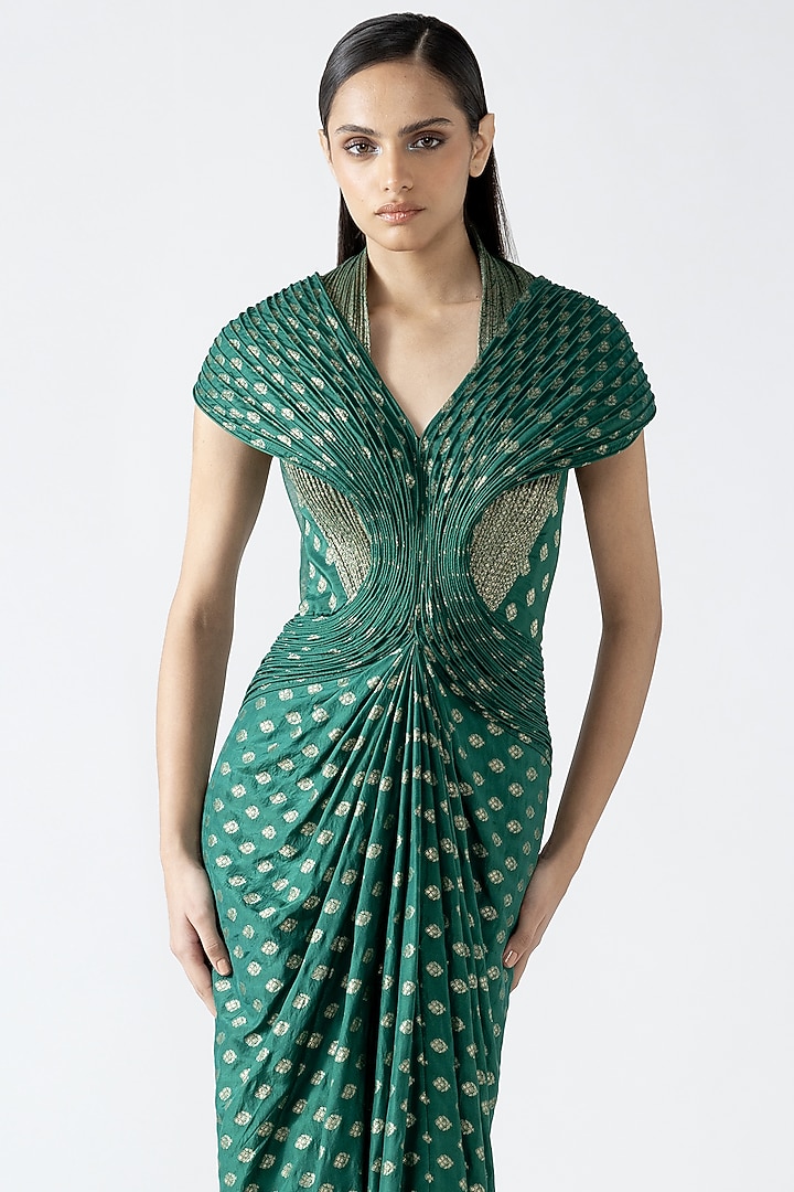 Emerald Banarasi Micro Pleated Moulded Bridal Gown Saree by Amit Aggarwal at Pernia's Pop Up Shop