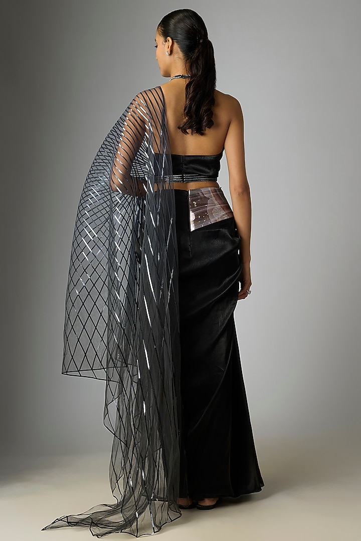 Onyx Black Glazed Organza Winged Bridal Saree Set by Amit Aggarwal at Pernia's Pop Up Shop
