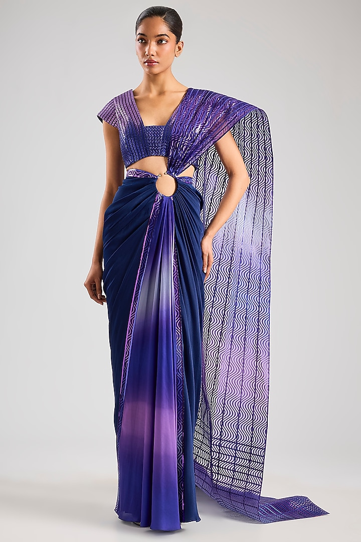 Cosmos Chiffon Pre-Draped Reception Saree Set by Amit Aggarwal at Pernia's Pop Up Shop