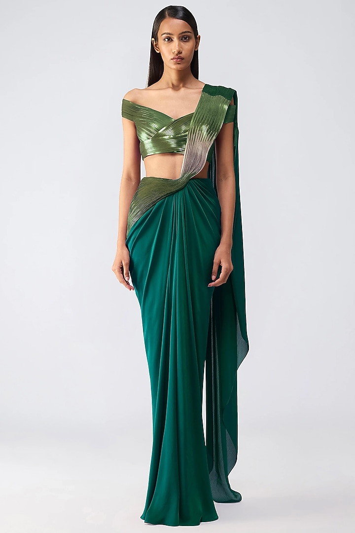 Emerald Chiffon Pre-Draped Reception Saree Set by Amit Aggarwal at Pernia's Pop Up Shop