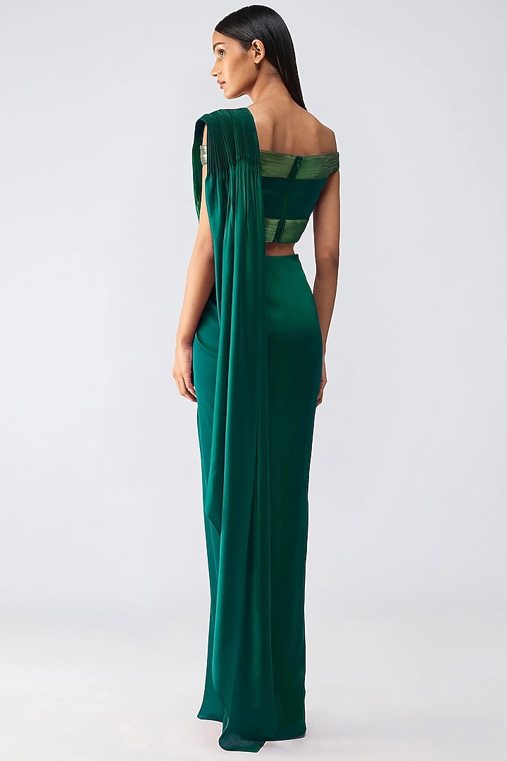 Emerald Chiffon Pre-Draped Reception Saree Set by Amit Aggarwal at Pernia's Pop Up Shop