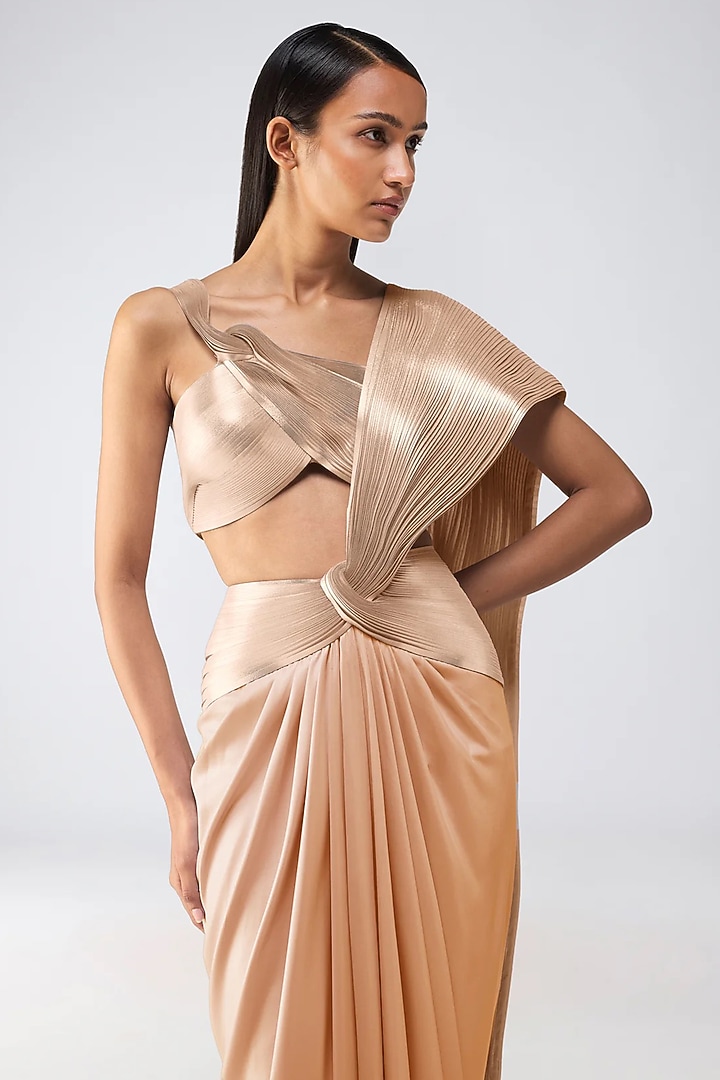 Sand-Colored Chiffon & Butterfly Net Skirt Reception Saree Set by Amit Aggarwal at Pernia's Pop Up Shop