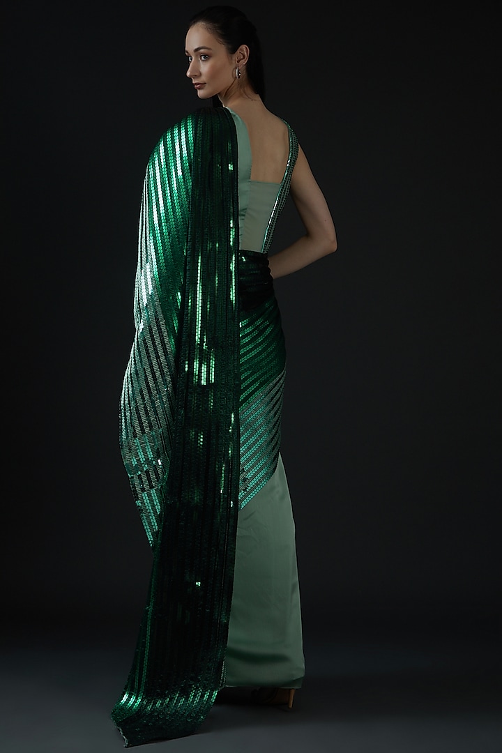 Green Chiffon & Mesh Pre-Draped Reception Saree by Amit Aggarwal at Pernia's Pop Up Shop