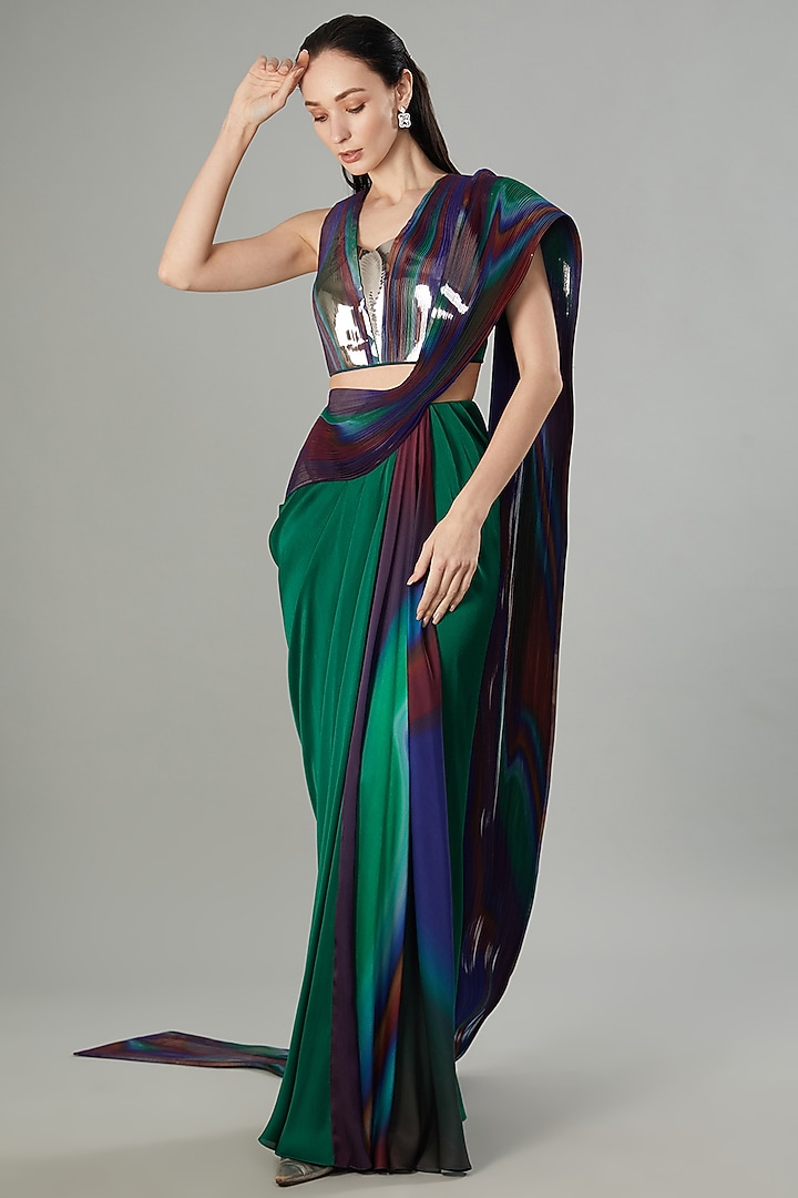Green & Teal Crepe Chiffon & Metallic Polymer Draped Reception Saree by Amit Aggarwal at Pernia's Pop Up Shop