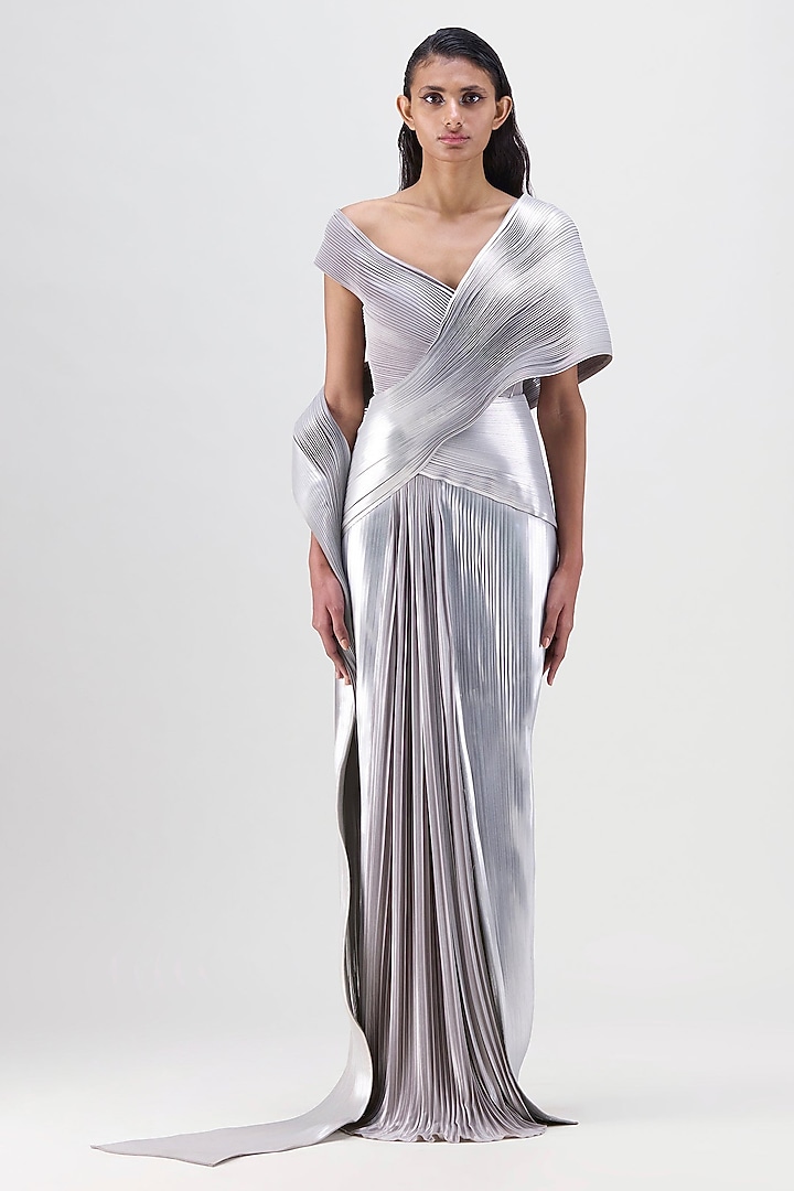 Steel Grey Metallic & Jersey Draped Reception Gown Saree by Amit Aggarwal at Pernia's Pop Up Shop