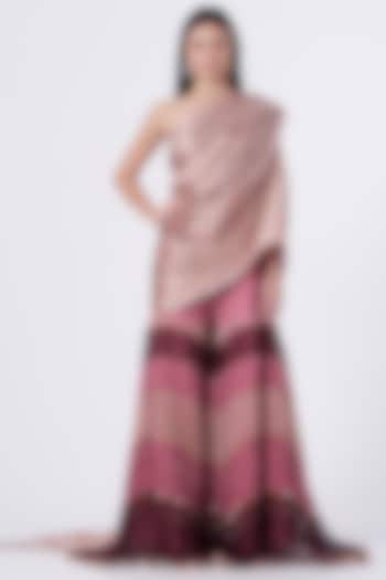 Metallic Onion Pink Hand Embroidered Cape Set by Amit Aggarwal