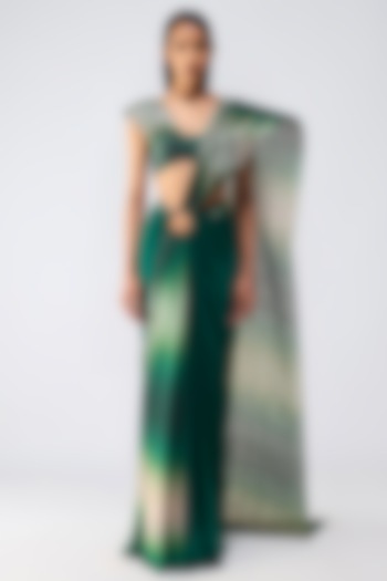 Emerald Metallic Chiffon & Tulle Pre-Draped Reception Saree Set by Amit Aggarwal at Pernia's Pop Up Shop