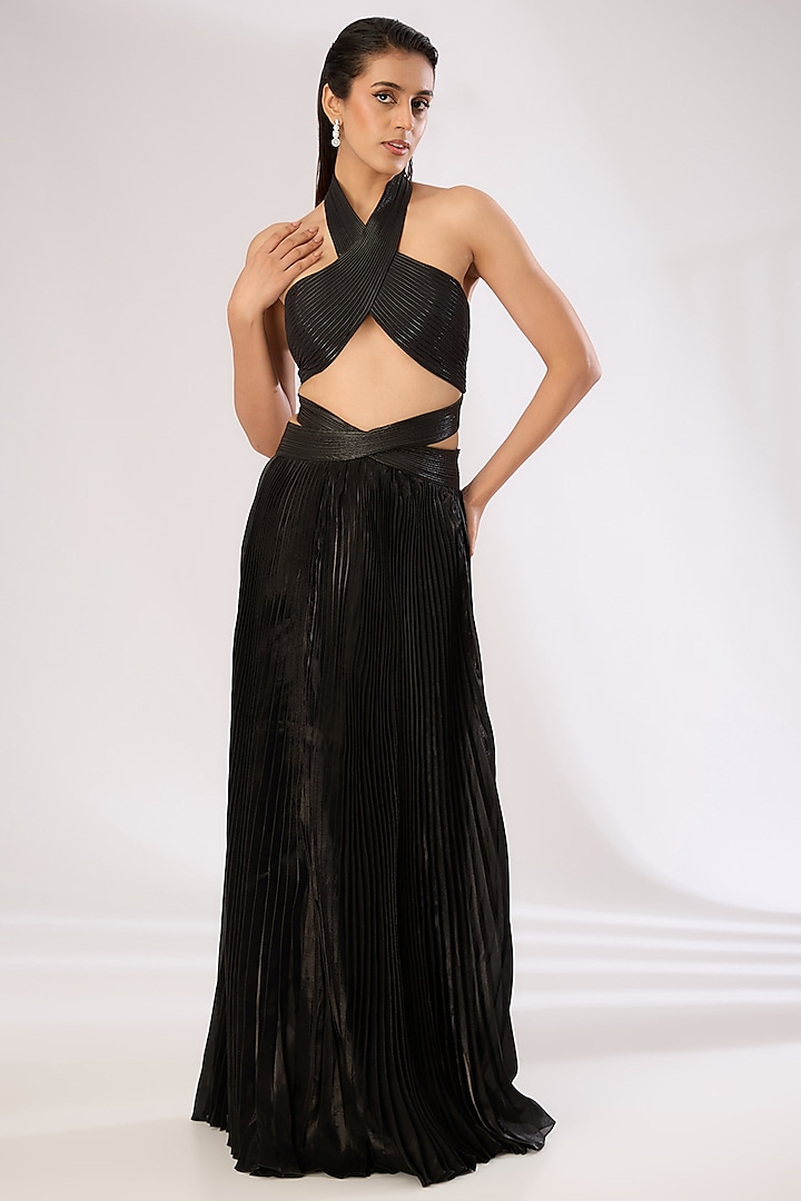 Black Crepe Chiffon Skirt Set by Amit Aggarwal at Pernia's Pop Up Shop