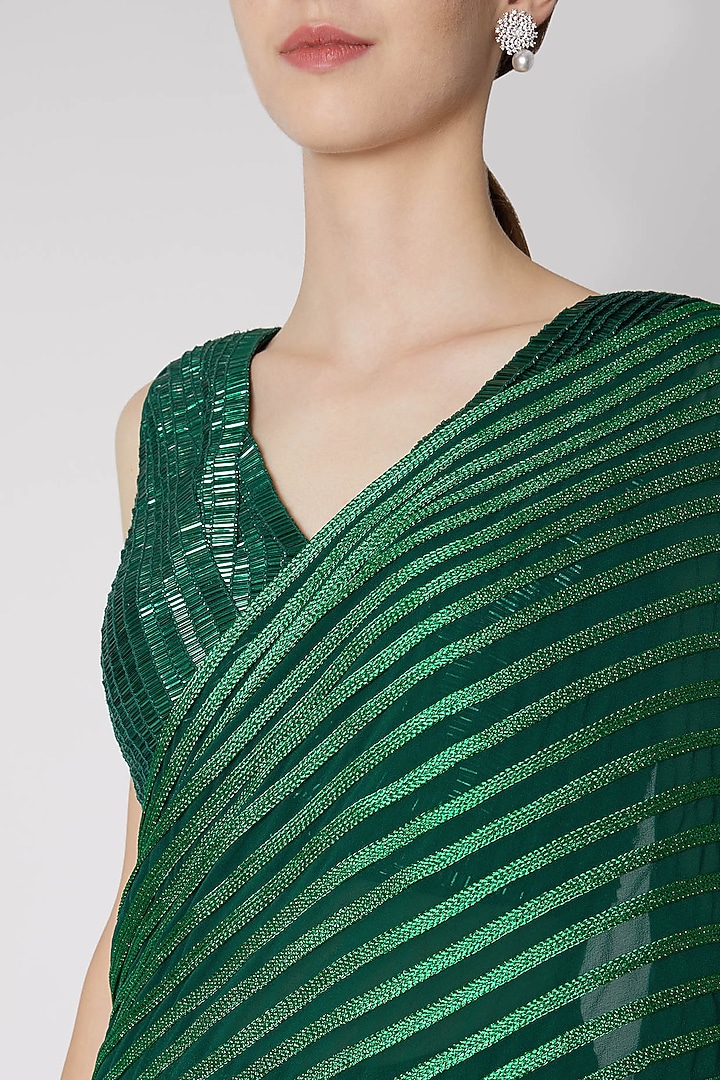 Emerald Green Georgette Zari Tape Embroidered Pre-Stitched Bridal Saree Set by Amit Aggarwal at Pernia's Pop Up Shop
