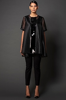 product-color-Black