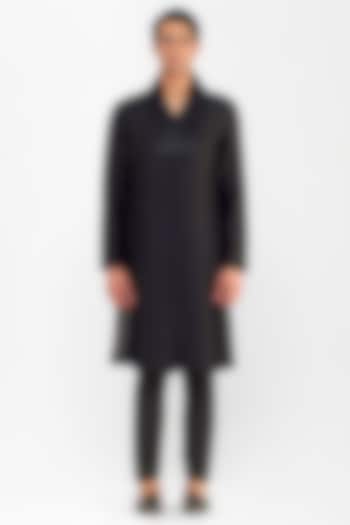 Black Chanderi Silk Kurta by Amit Aggarwal Men at Pernia's Pop Up Shop