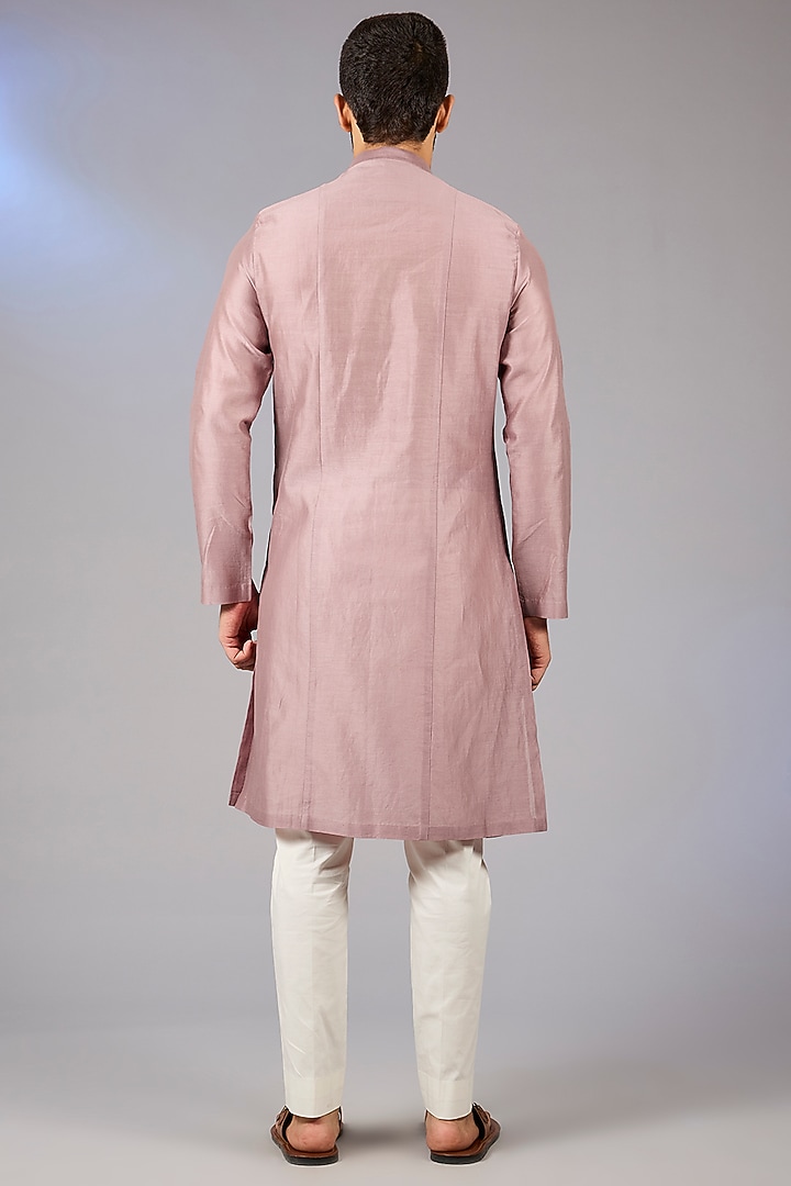 Onion Pink Chanderi Silk Kurta by Amit Aggarwal Men at Pernia's Pop Up Shop