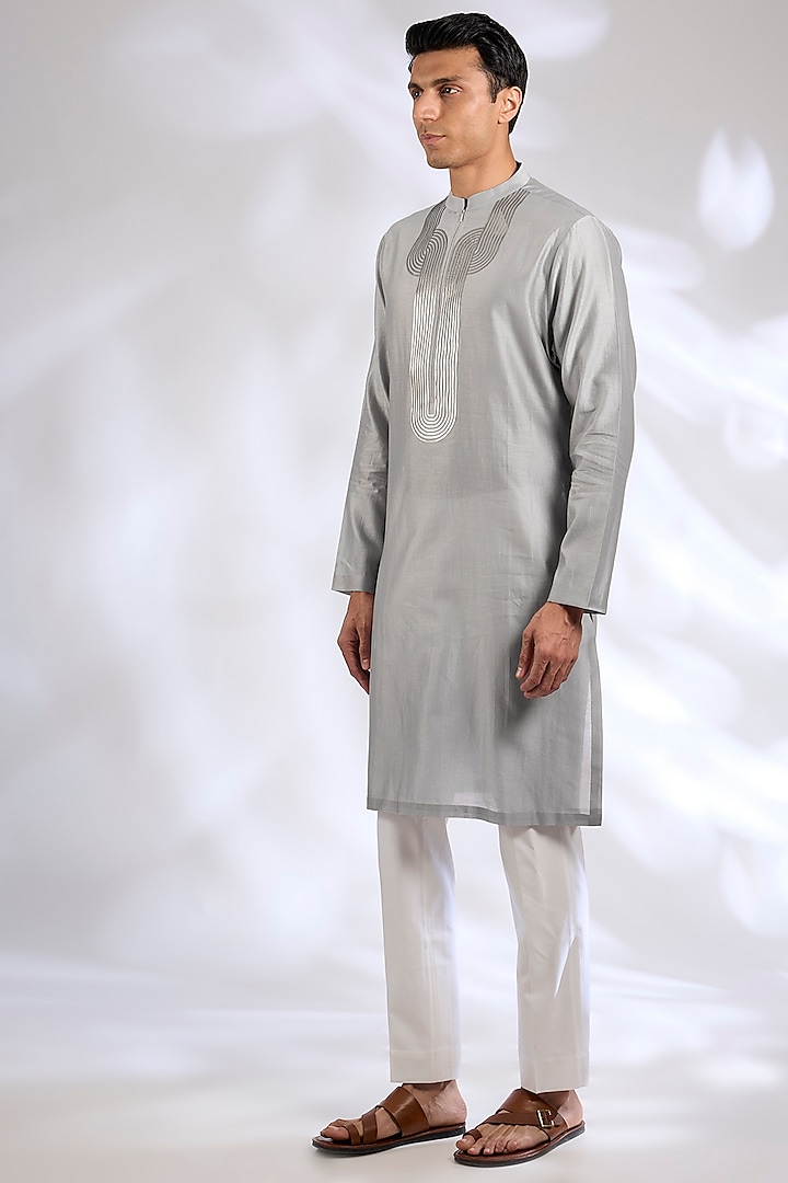 Steel-Colored Chanderi Silk & Tussar Kurta Set by Amit Aggarwal Men