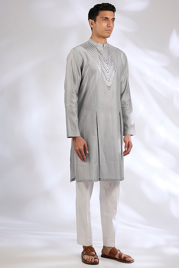 Steel-Colored Chanderi Silk & Tussar Kurta by Amit Aggarwal Men at Pernia's Pop Up Shop