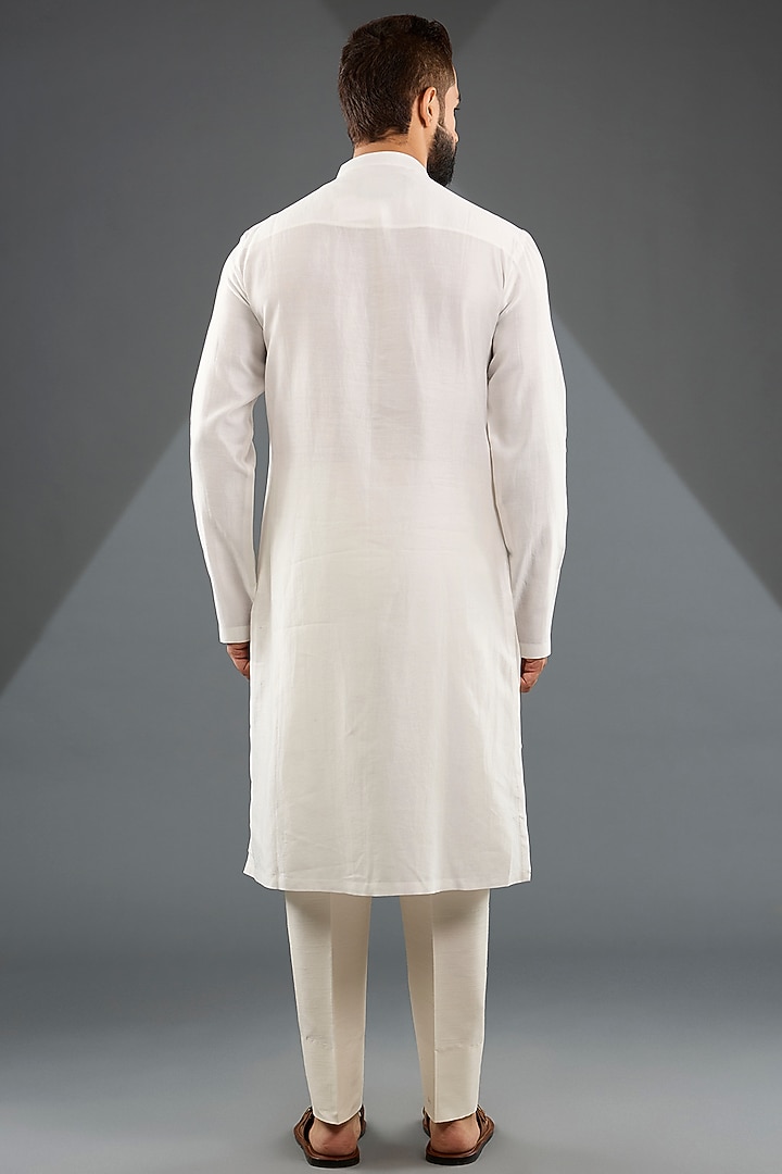 White Chanderi Silk & Tussar Silk Cotton Metallic Chevron&nbsp;Kurta by Amit Aggarwal Men at Pernia's Pop Up Shop