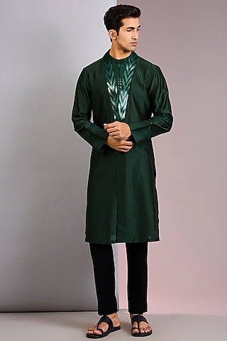 Emerald Green Chanderi Silk Kurta by Amit Aggarwal Men